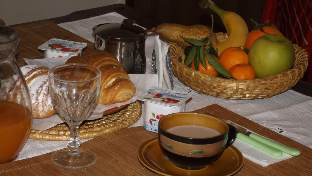 Bed And Breakfast Baobab 皮亚扎-阿尔梅里纳 外观 照片